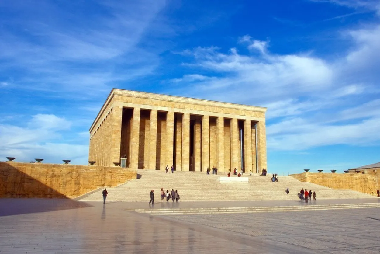 Excursión de 4 días Ankara y Capadocia 1 Excursión de 4 días Ankara y Capadocia